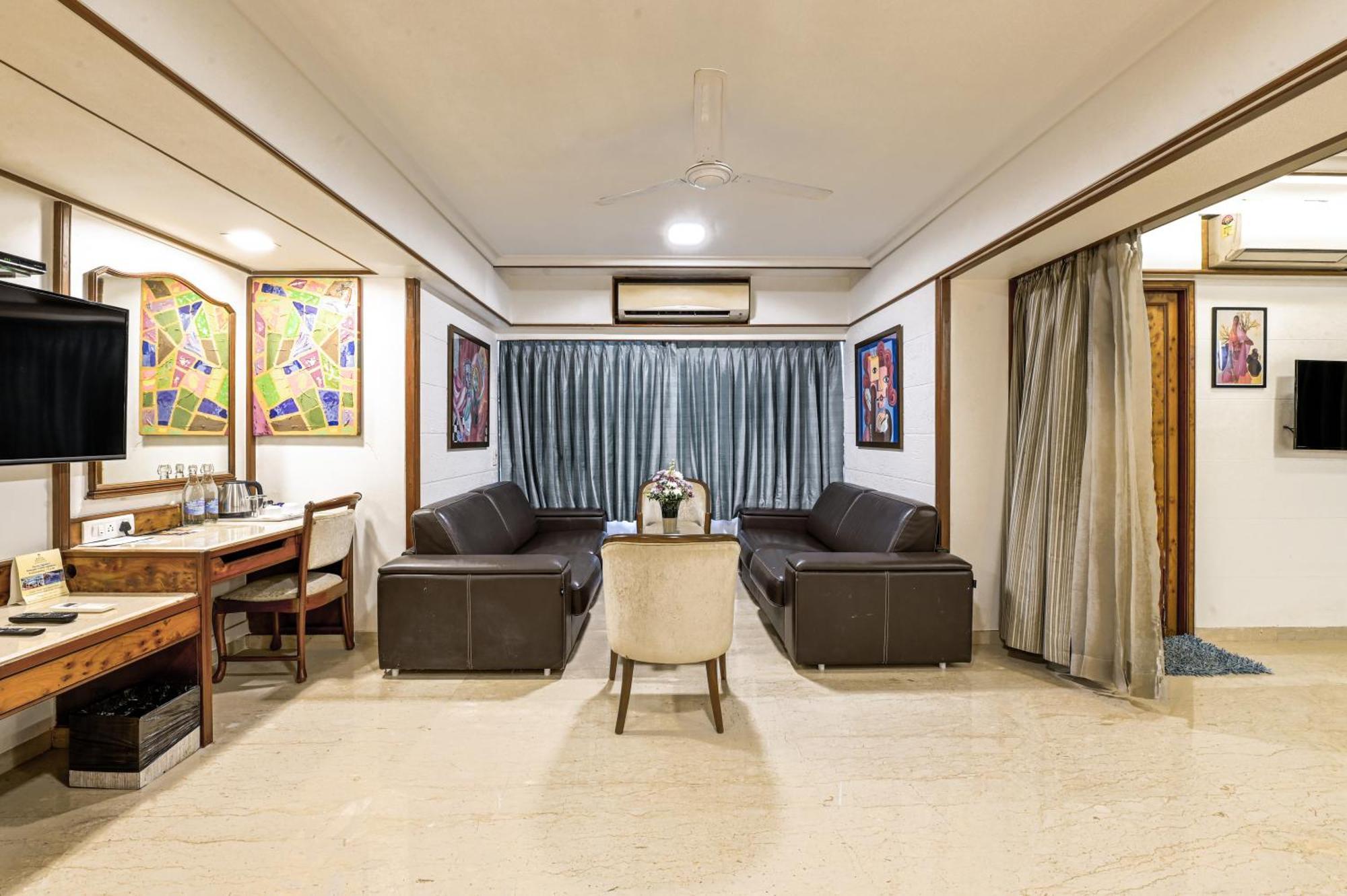 Regal Enclave Hotel Mumbai  Buitenkant foto