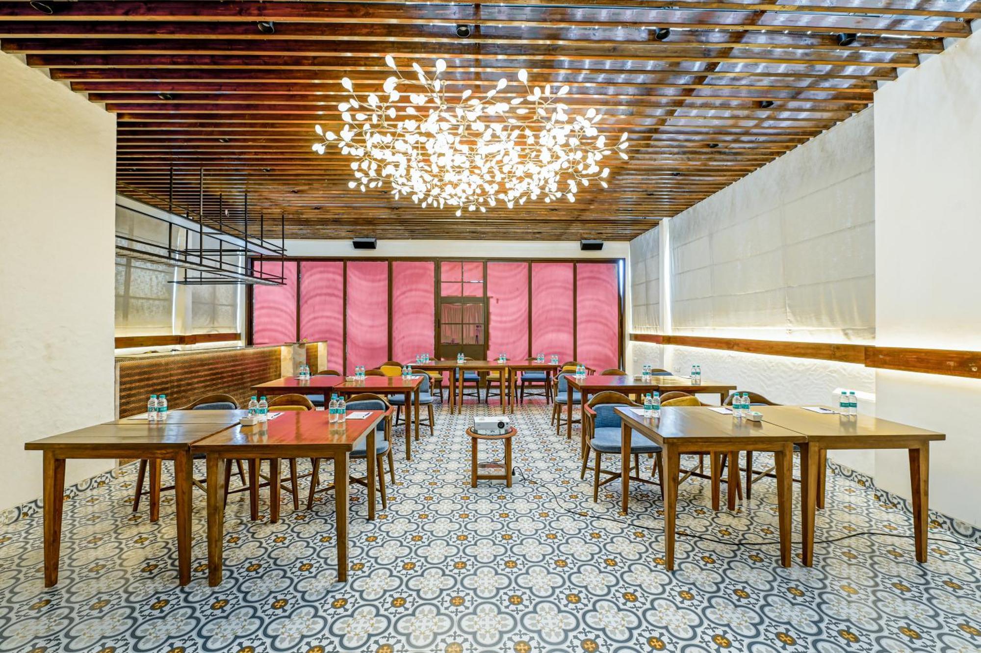 Regal Enclave Hotel Mumbai  Buitenkant foto